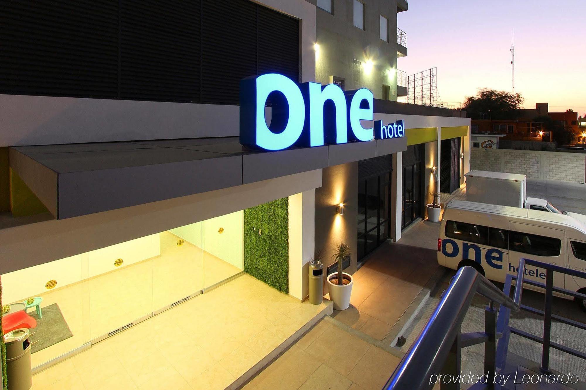 One La Paz Hotell Exteriör bild